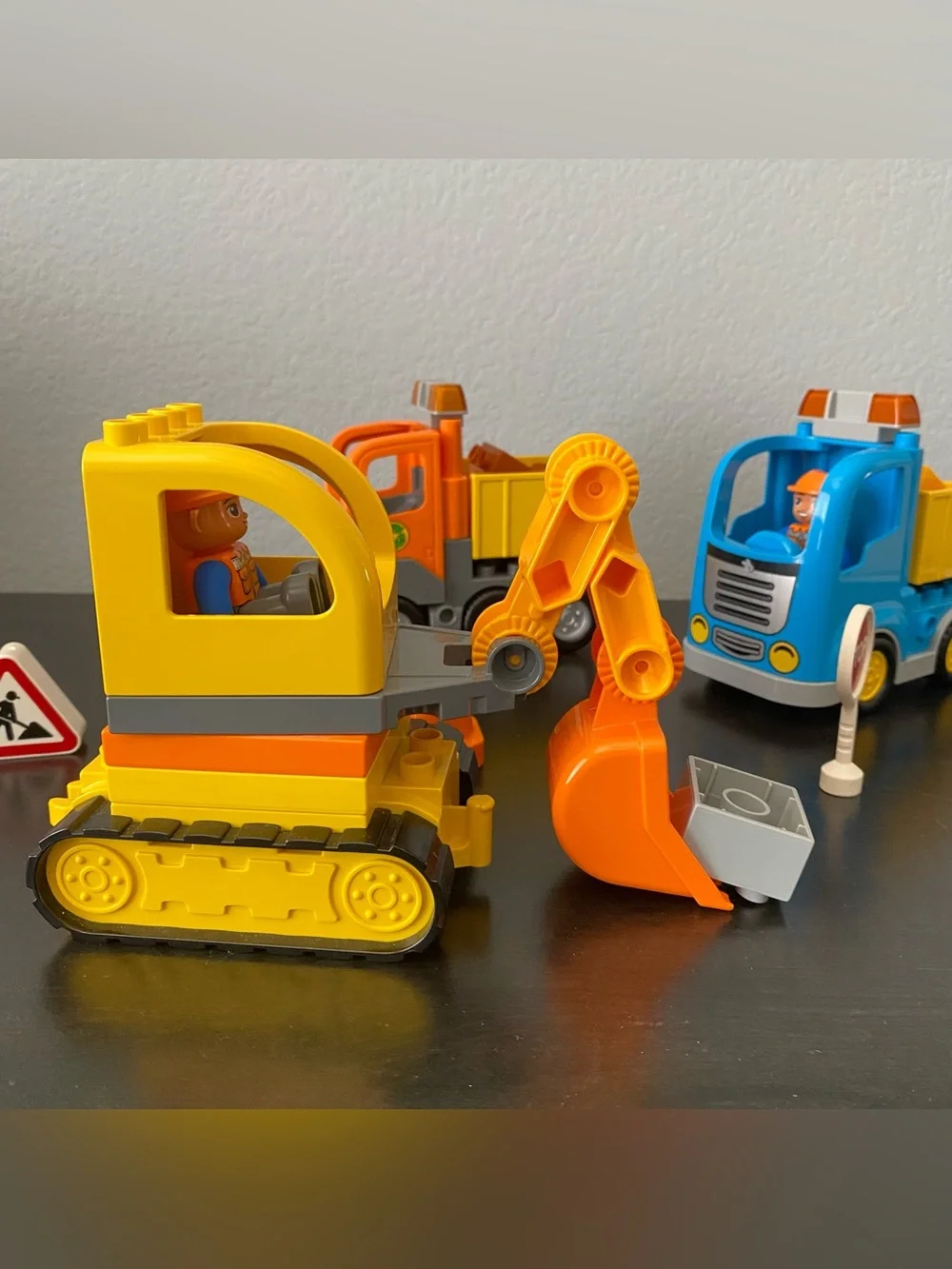 Lego Duplo Construction Truck & Figures Playset